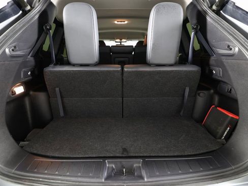 Used 2024 Mitsubishi Outlander SE image 13