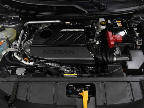 Used 2022 Nissan Rogue SV w/ SV Premium Package image 32