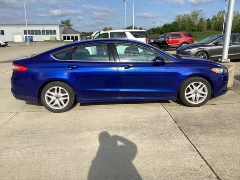 Used 2015 Ford Fusion SE FWD image 10