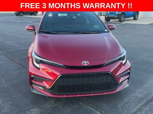 Used 2024 Toyota Corolla SE w/ SE Convenience Package FWD image 4