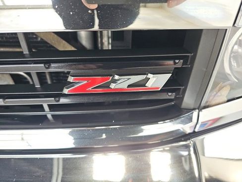 Used 2015 Chevrolet Silverado 2500 LT w/ LT Convenience Package image 3