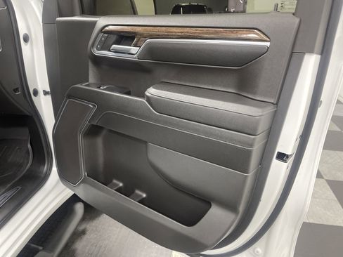 Used 2023 GMC Sierra 1500 Elevation image 23