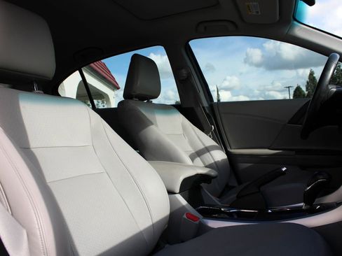 Used 2014 Honda Accord EX-L image 16