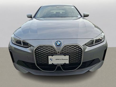 Used 2025 BMW i4 xDrive40i w/ Premium Package AWD/4WD image 2