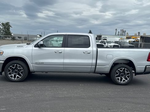 New 2026 RAM 1500 Laramie AWD/4WD image 6