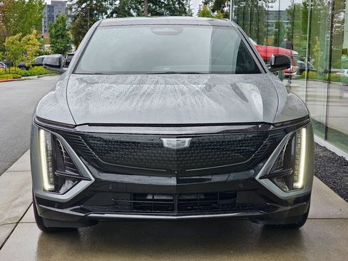 New 2027 Cadillac Lyriq Sport AWD/4WD image 8