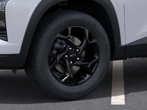 New 2026 Chevrolet Trax LT w/ Driver Confidence Package FWD image 10