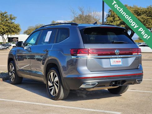 Used 2025 Volkswagen Atlas SE image 4