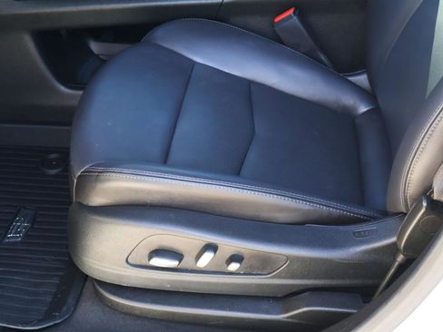 Used 2025 Cadillac XT5 Premium Luxury w/ LPO, Floor Liner Package image 20