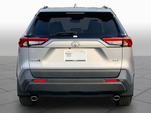 Used 2024 Toyota RAV4 XLE Premium FWD image 5