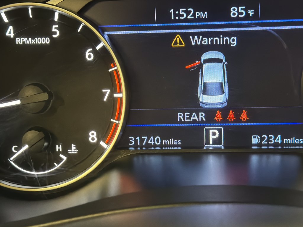 Used 2025 Nissan Altima 2.5 SV FWD image 33