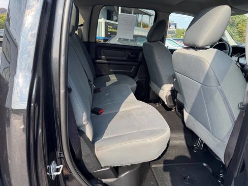 Used 2017 RAM 1500 ST w/ SXT Appearance Group image 26