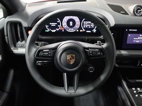 New 2025 Porsche Cayenne Coupe image 25