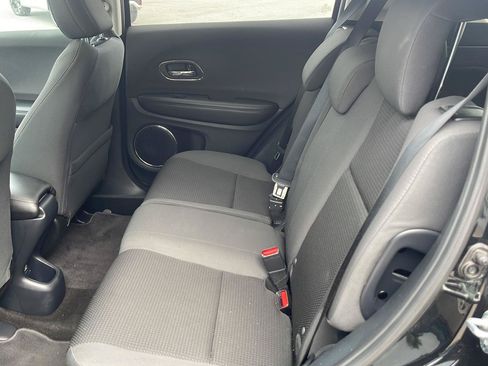 Used 2022 Honda HR-V EX image 5
