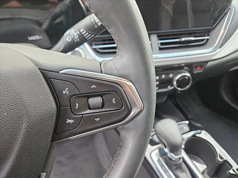 Used 2025 Chevrolet Trax ACTIV w/ Sunroof Package image 20