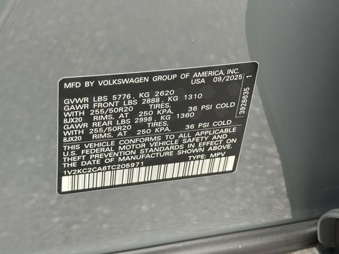 New 2026 Volkswagen Atlas Cross Sport SE image 16