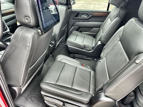 New 2026 GMC Yukon XL Denali w/ Advanced Technology Package image 16