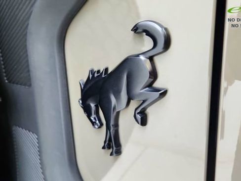 Used 2025 Ford Bronco Raptor AWD/4WD image 17