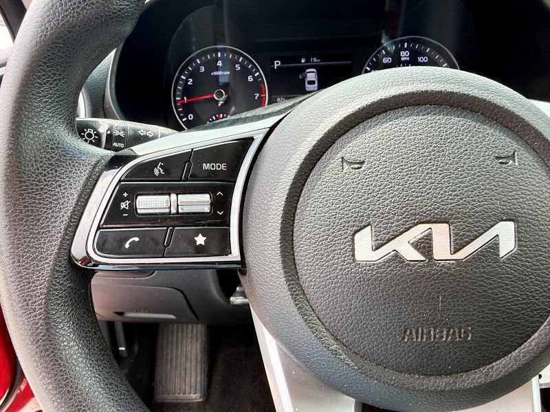 Used 2023 Kia Forte LXS w/ LXS Technology Package FWD image 25