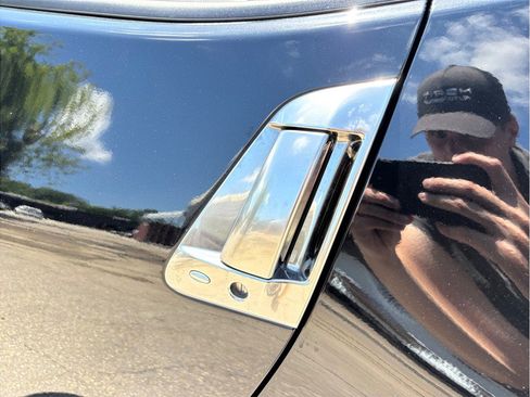 Used 2019 Nissan 370Z NISMO image 16