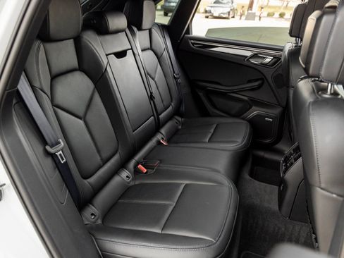 Certified 2024 Porsche Macan S image 42