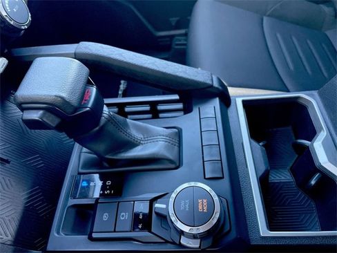 Used 2024 Toyota Tacoma TRD Sport image 19