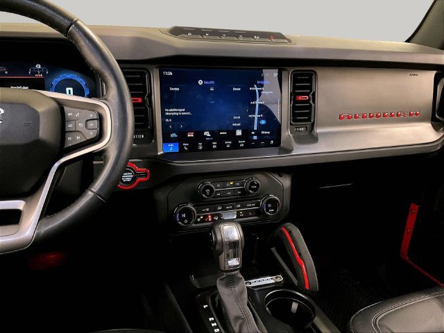 Used 2025 Ford Bronco Badlands AWD/4WD image 6