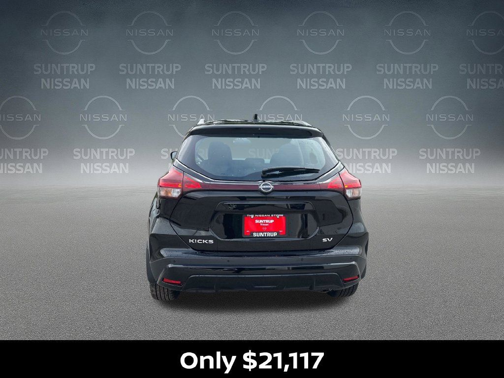 Certified 2024 Nissan Kicks SV FWD image 4