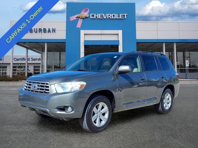 Used 2010 Toyota Highlander SE