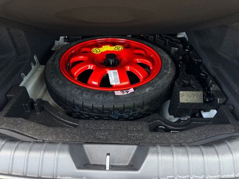 Used 2021 Jaguar XF R-Dynamic SE image 47