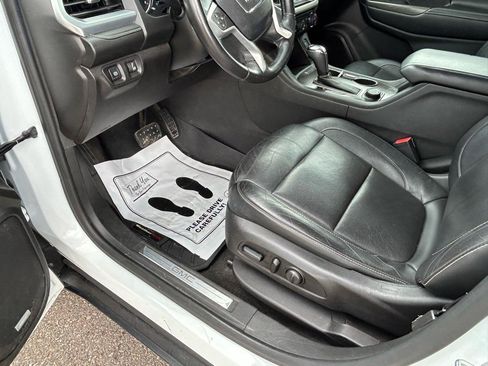 Used 2018 GMC Acadia SLT AWD/4WD image 10
