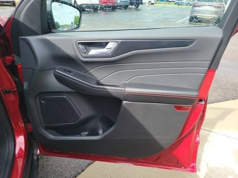 Used 2024 Ford Escape ST-Line w/ Tech Pack #1 AWD/4WD image 25
