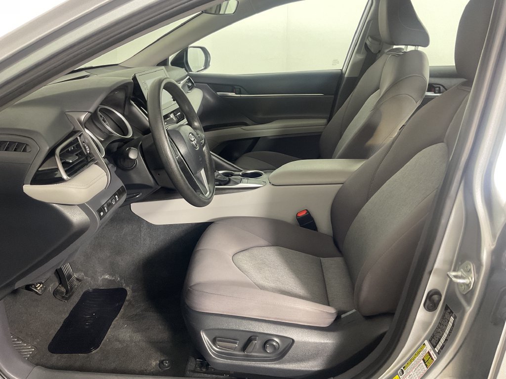 Used 2024 Toyota Camry LE FWD image 17