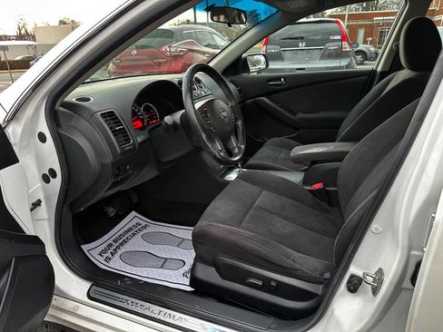 Used 2012 Nissan Altima 3.5 SR image 10