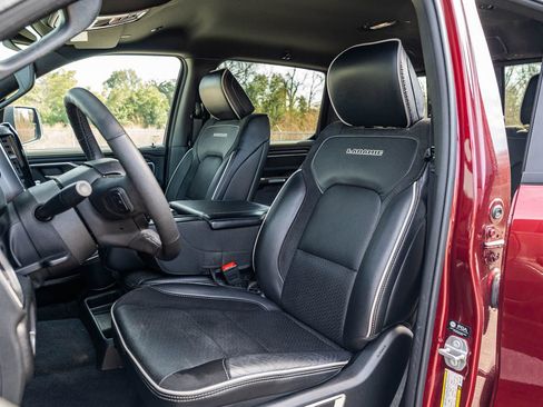 Used 2025 RAM 1500 Laramie image 22