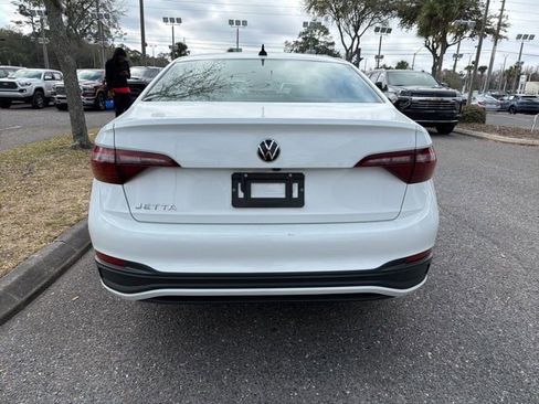 Used 2024 Volkswagen Jetta S image 4