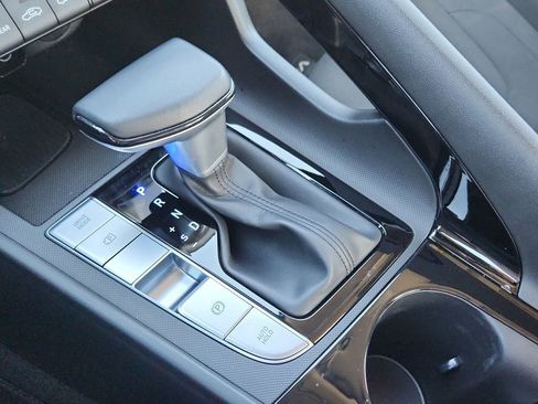 Used 2024 Hyundai Elantra SEL w/ Convenience Package image 28