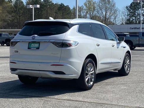 Used 2023 Buick Enclave Avenir w/ Trailering Package, 5000 lbs. FWD image 3