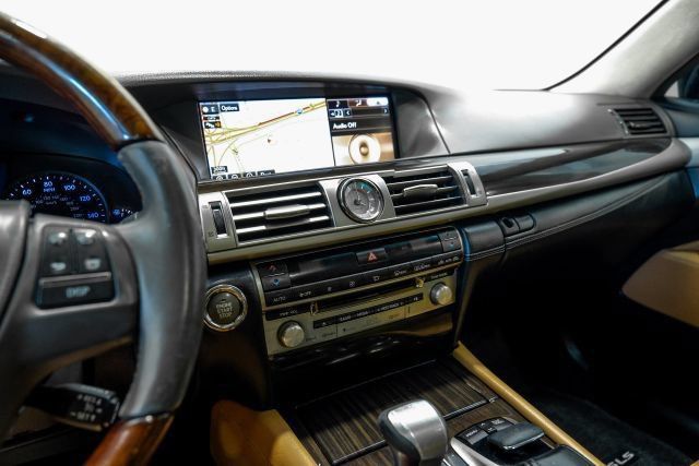 Used 2015 Lexus LS 460 w/ Comfort Package RWD image 33