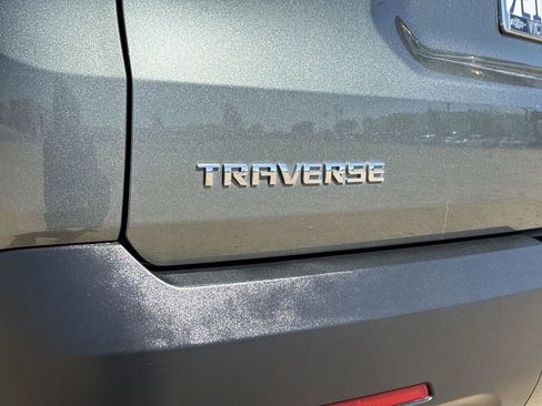 Certified 2023 Chevrolet Traverse LT FWD image 35