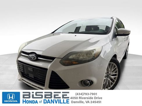 Used 2014 Ford Focus Titanium FWD image 1