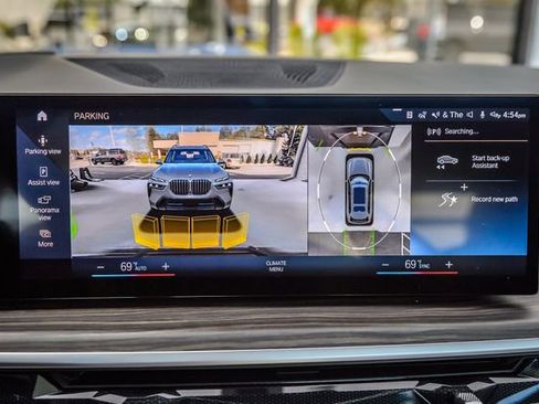 Used 2023 BMW X7 xDrive40i w/ M Sport Package image 26