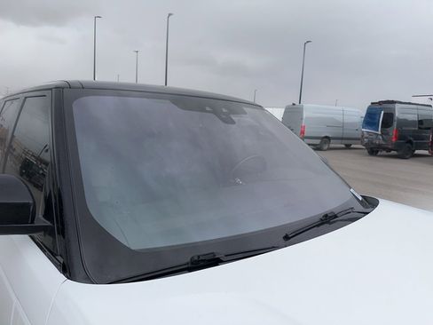 Used 2018 Land Rover Range Rover image 4