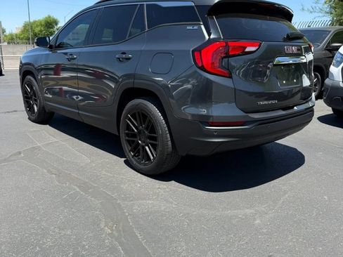 Used 2019 GMC Terrain SLE w/ Driver Convenience Package FWD image 5