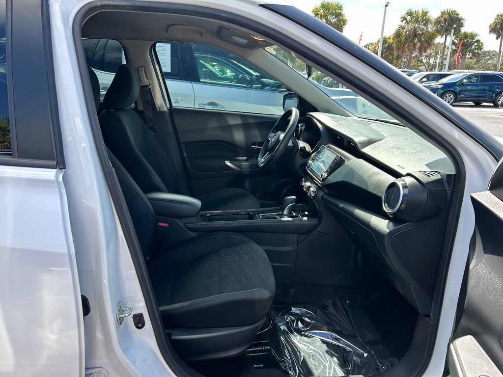 Certified 2024 Nissan Kicks SV FWD image 35
