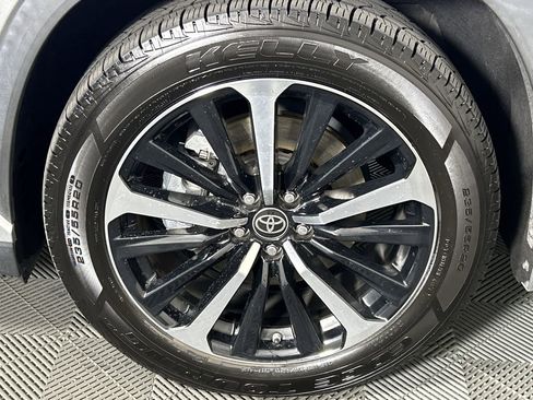 Used 2022 Toyota Highlander XSE image 9