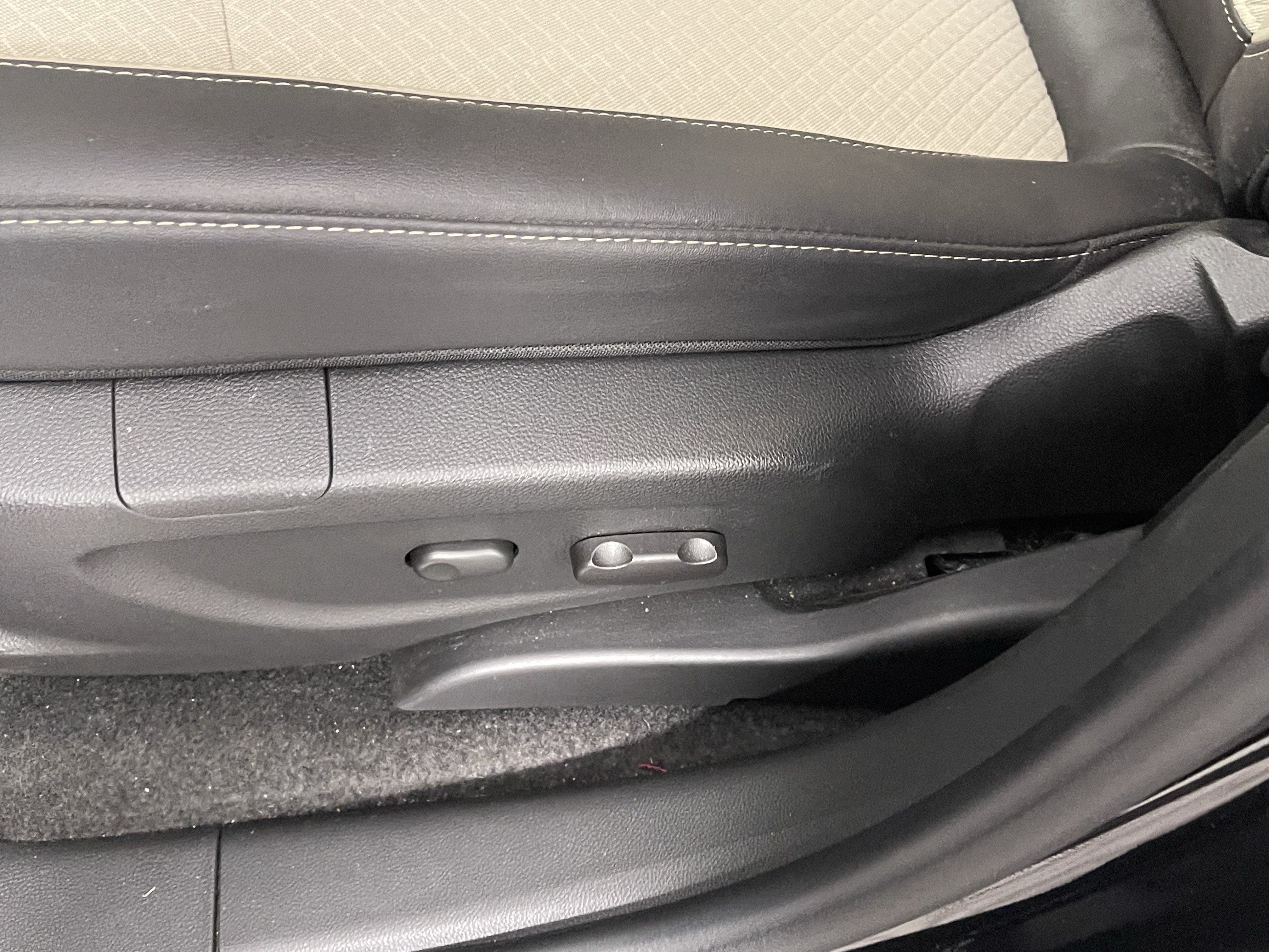 Used 2022 Buick Encore Preferred w/ Safety Package AWD/4WD image 17
