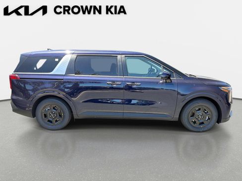 New 2026 Kia Carnival FWD image 4