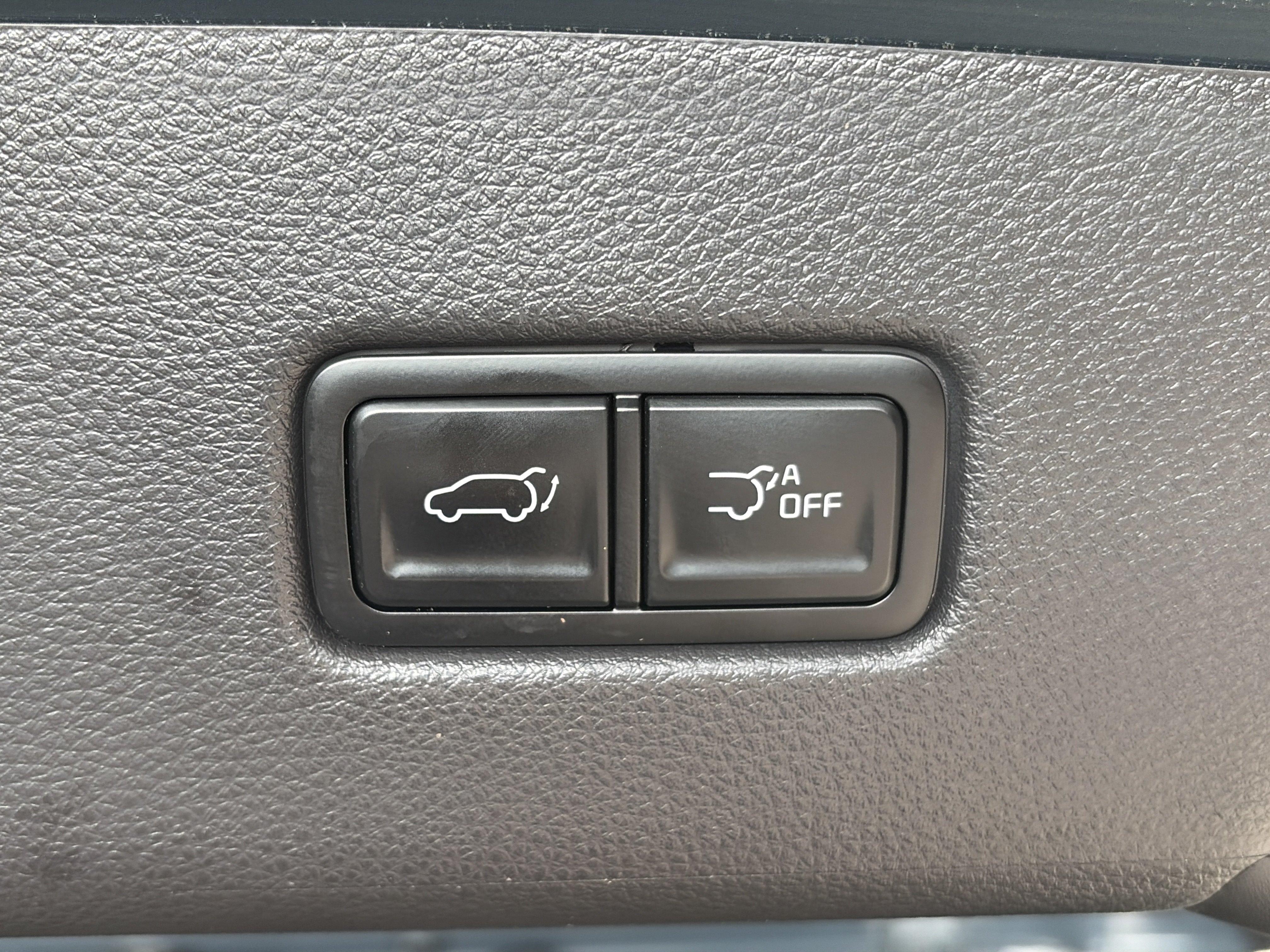 Certified 2024 Kia Carnival SX FWD image 19