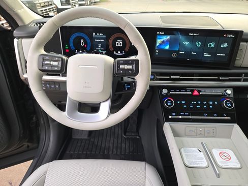 New 2026 Hyundai Santa Fe SEL FWD image 9